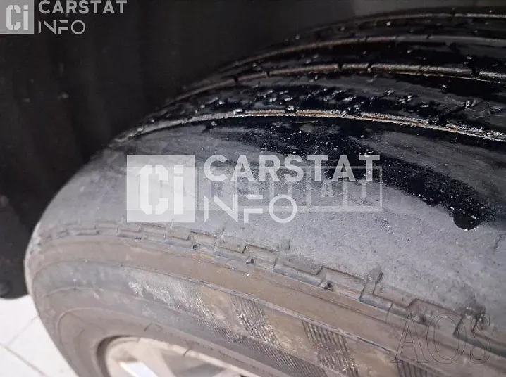 Photo 2 of 25: 2015 Kia Carnival 9 -Seater — Korean insurance auction