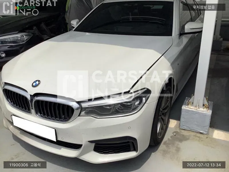 Photo 2 of 22: 2018 BMW 520d xDrive, VIN WBAJC510XJWB86037 — Korean insurance auction
