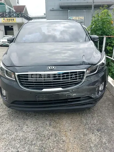 Photo 1 of 39: 2015 Kia Carnival, VIN KNHMF37ABFS081662 — Korean insurance auction