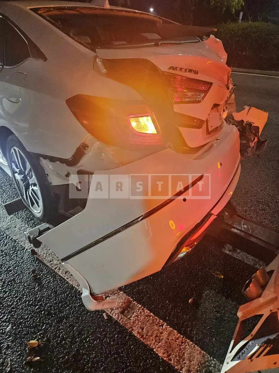 Photo 2 of 5: 2019 Honda Accord Hybrid — Korean insurance auction
