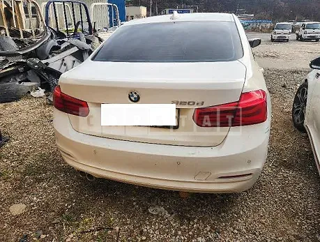 Photo 2 of 6: 2018 BMW 320d — Korean insurance auction