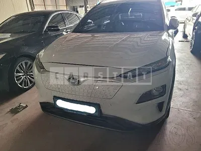Photo 1 of 50: 2019 Hyundai Kona Electric, VIN KMHK381GFKU040289 — Korean insurance auction