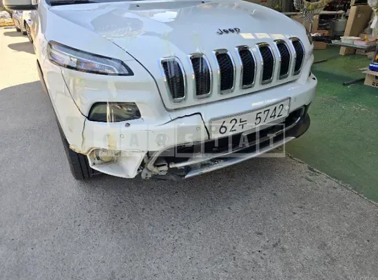 Photo 2 of 8: 2015 Jeep Cherokee — Korean insurance auction
