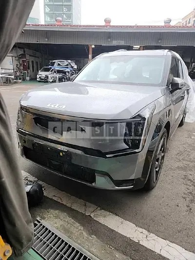 Photo 1 of 22: 2023 Kia EV9 — Korean insurance auction