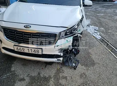 Photo 1 of 49: 2019 Kia Carnival — Korean insurance auction