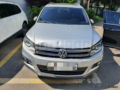 Photo 1 of 11: 2016 Volkswagen Tiguan 2.0 TDI BMT, VIN WVGZZZ5NZGW039529 — Korean insurance auction