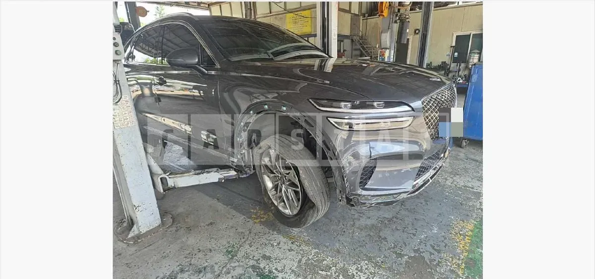 Photo 2 of 15: 2021 Genesis GV70 2.5T — Korean insurance auction