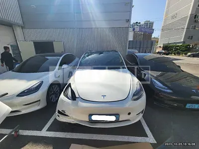 Photo 1 of 39: 2021 Tesla Model Y Performance, VIN 5YJYGDEF3MF284184 — Korean insurance auction