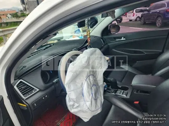 Photo 2 of 7: 2017 Hyundai Tucson — Korean insurance auction