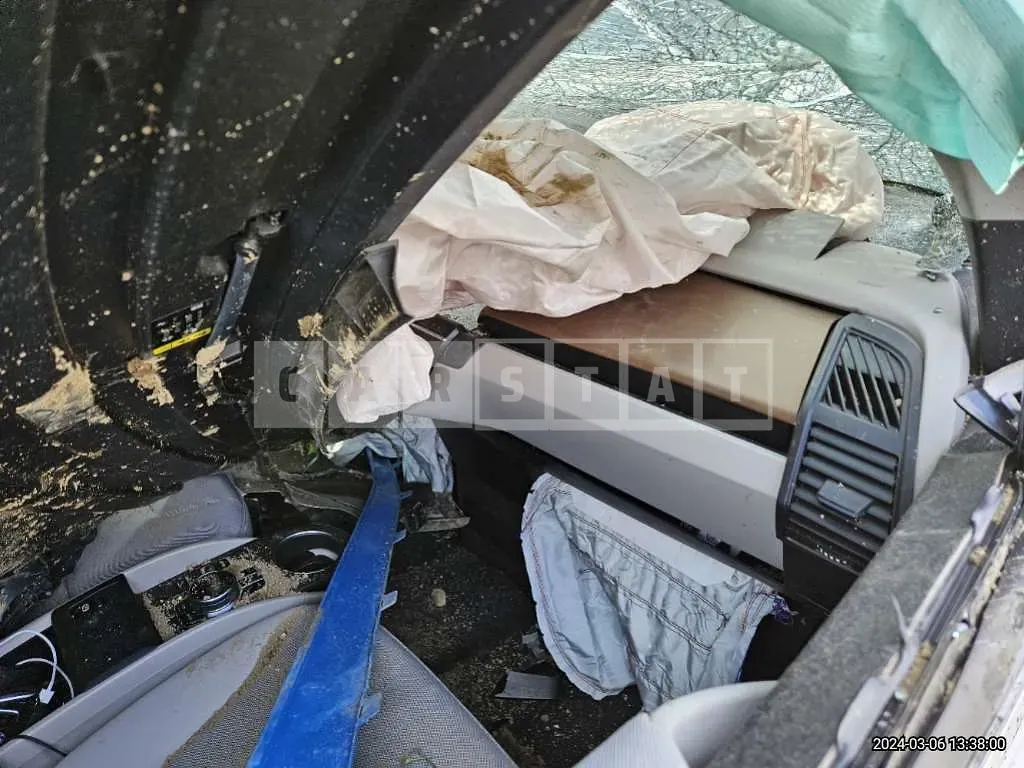 Photo 2 of 19: 2021 BMW i3, VIN WBY8P2109M7H91393 — Korean insurance auction