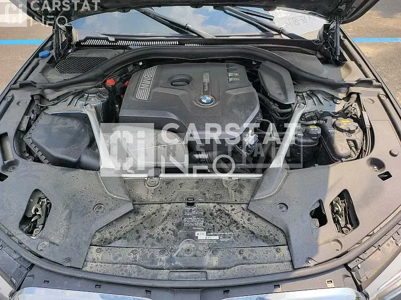 Photo 2 of 19: 2018 BMW 530i, VIN WBAJD9105JWC12581 — Korean insurance auction