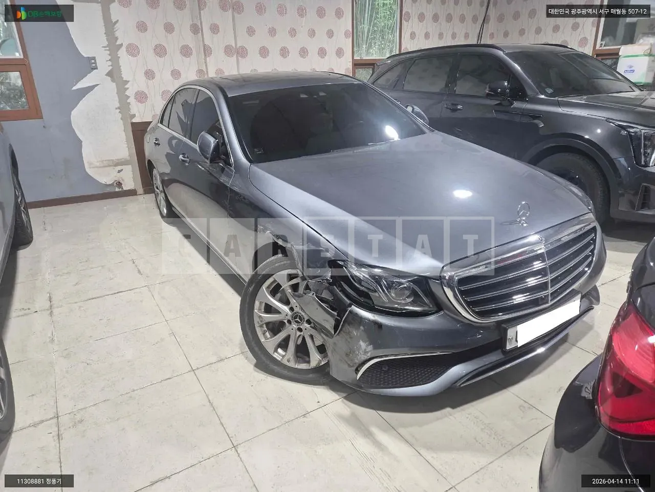 Photo 2 of 20: 2018 Mercedes-Benz E300, VIN WDDZF4JB6JA413166 — Korean insurance auction