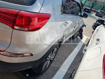 Photo 2 of 8: 2016 Kia Sportage, VIN KNAPC813BGK858749 — Korean insurance auction