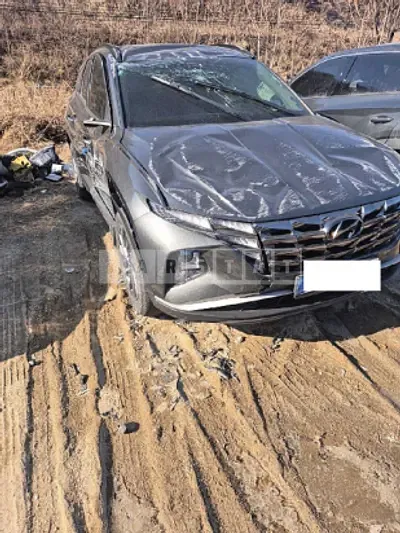 Photo 1 of 23: 2021 Hyundai Tucson, VIN KMHJC811BMU001160 — Korean insurance auction