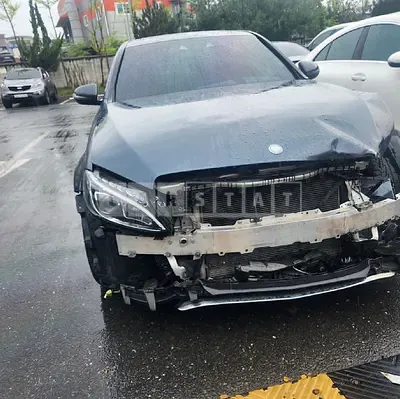 Photo 1 of 12: 2016 Mercedes-Benz C220 d — Korean insurance auction