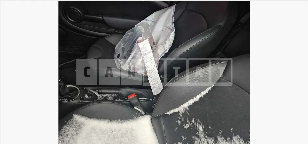 Photo 2 of 20: 2015 MINI Cooper Convertible — Korean insurance auction