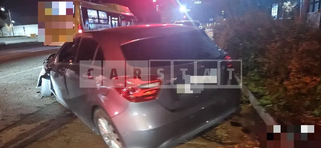Photo 2 of 12: 2016 Mercedes-Benz A200 — Korean insurance auction