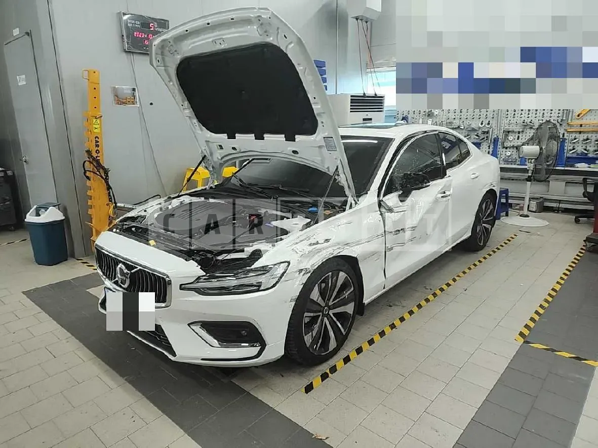 Photo 2 of 5: 2023 Volvo S60B5, VIN 7JRZSL126PG254852 — Korean insurance auction