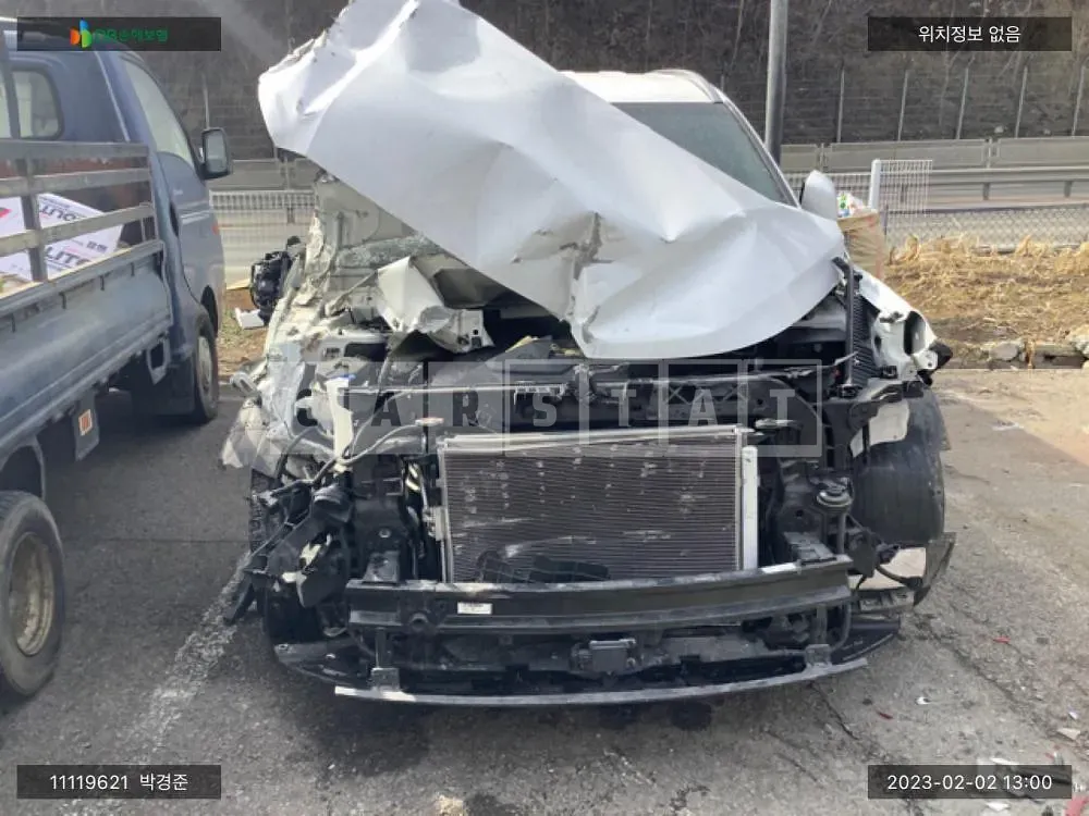 Photo 2 of 16: 2019 Hyundai Palisade, VIN KMHR381EBKU068897 — Korean insurance auction