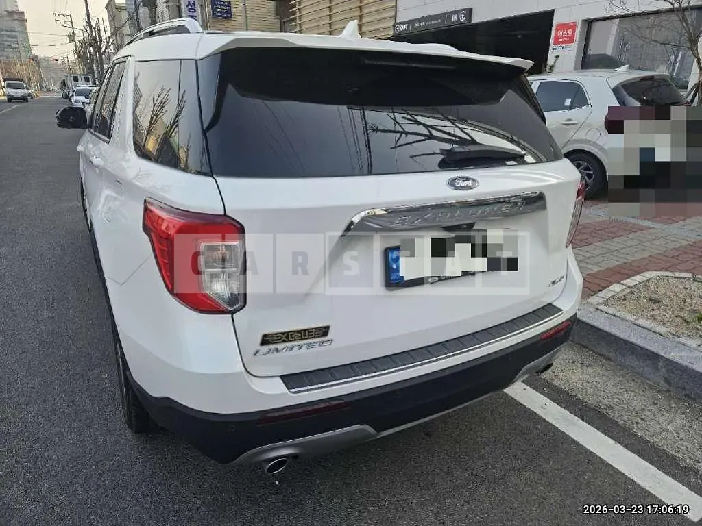 Photo 2 of 16: 2021 Ford Explorer — Korean insurance auction