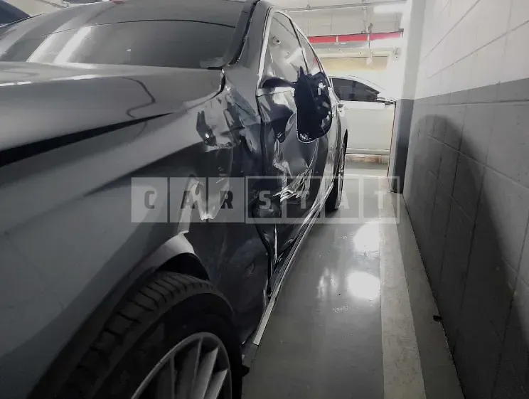 Photo 2 of 6: 2022 Mercedes-Benz E250, VIN W1KZF4FB0NB069875 — Korean insurance auction
