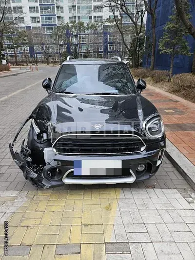 Photo 1 of 40: 2024 MINI Cooper Countryman — Korean insurance auction