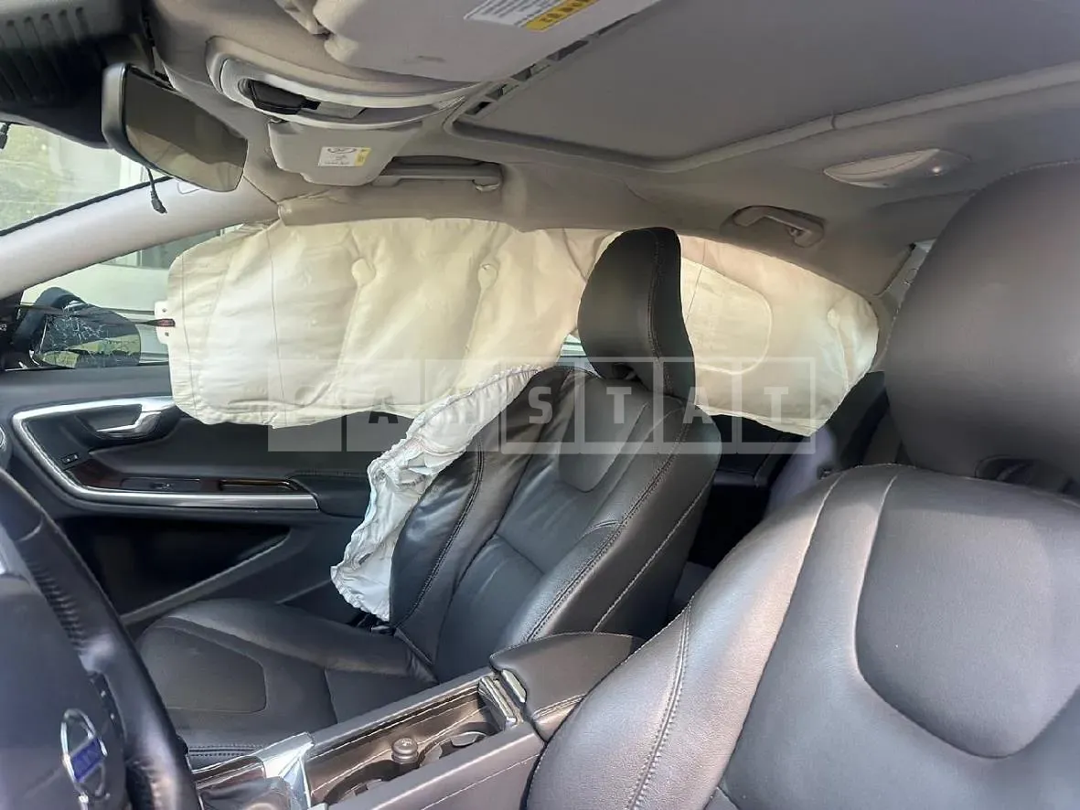 Photo 2 of 11: 2016 Volvo S60D4 — Korean insurance auction