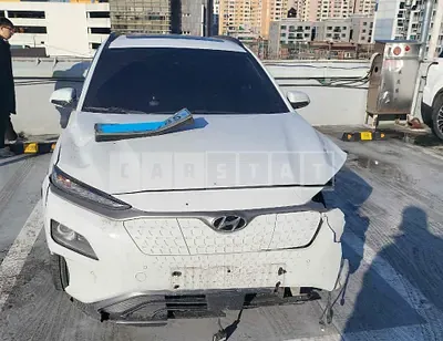 Photo 1 of 24: 2020 Hyundai Kona Electric, VIN KMHK381GFLU070402 — Korean insurance auction