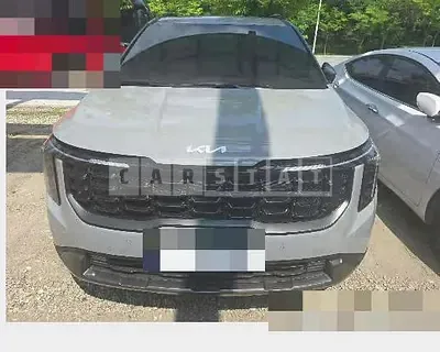 Photo 1 of 45: 2025 Kia Carnivals — Korean insurance auction