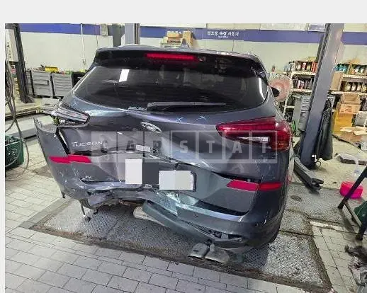Photo 2 of 4: 2019 Hyundai Tucson TL — Korean insurance auction