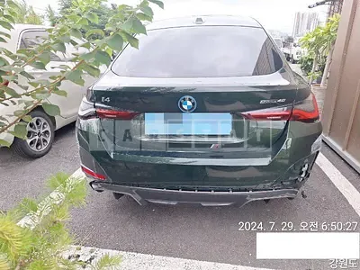 Photo 1 of 64: 2022 BMW i4 eDrive40 — Korean insurance auction