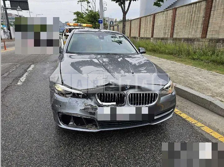 Photo 2 of 15: 2015 BMW 520d — Korean insurance auction