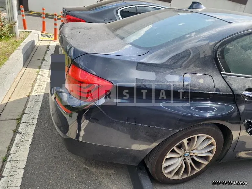 Photo 2 of 19: 2016 BMW 520d, VIN WBA5E5104GG072871 — Korean insurance auction