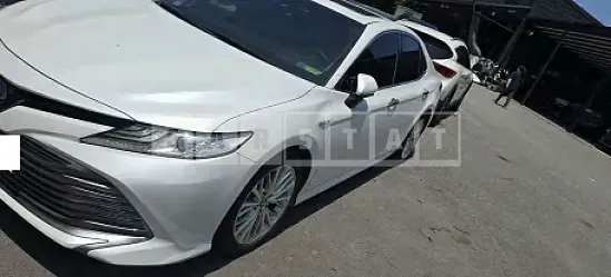 Photo 2 of 17: 2018 Toyota Camry Hybrid — Korean insurance auction