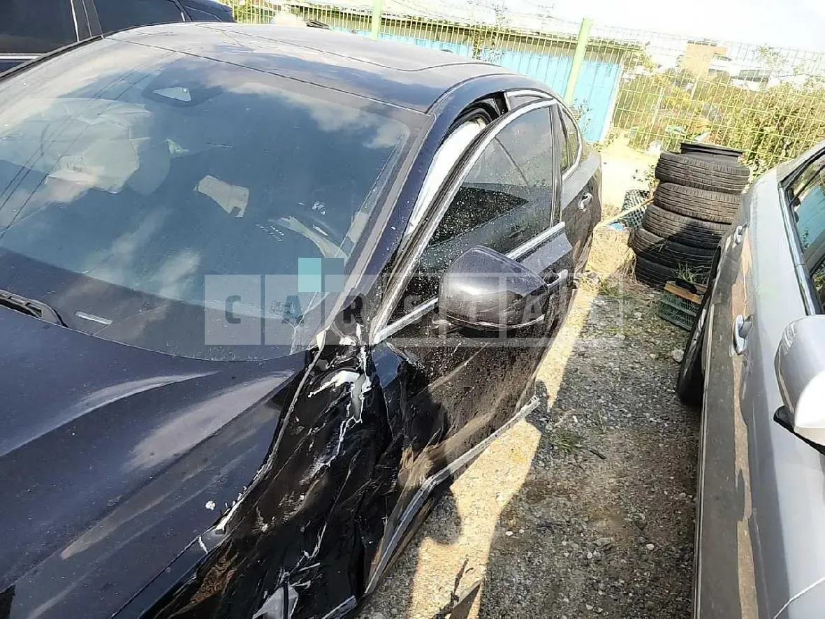 Photo 2 of 29: 2022 Volvo S90B6 AWD, VIN LVYPT0627PP325060 — Korean insurance auction