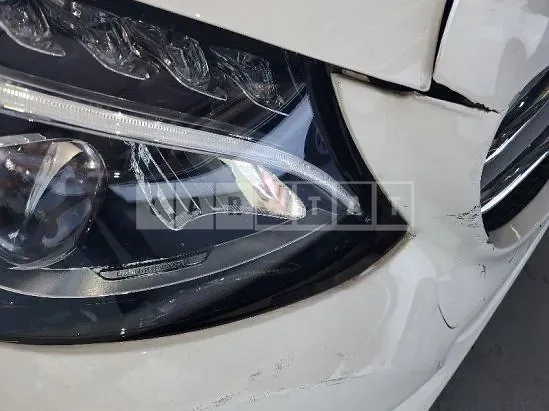 Photo 2 of 11: 2017 Mercedes-Benz C 220d — Korean insurance auction