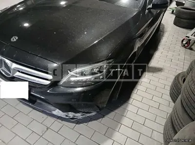 Photo 1 of 30: 2019 Mercedes-Benz C220 d — Korean insurance auction