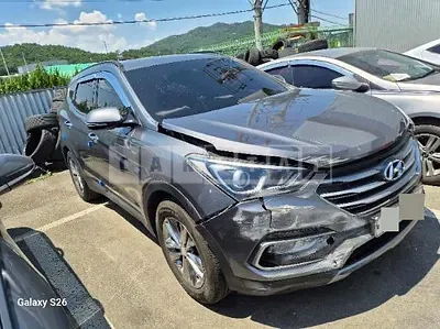 Photo 1 of 20: 2016 Hyundai Santa Fe DM — Korean insurance auction