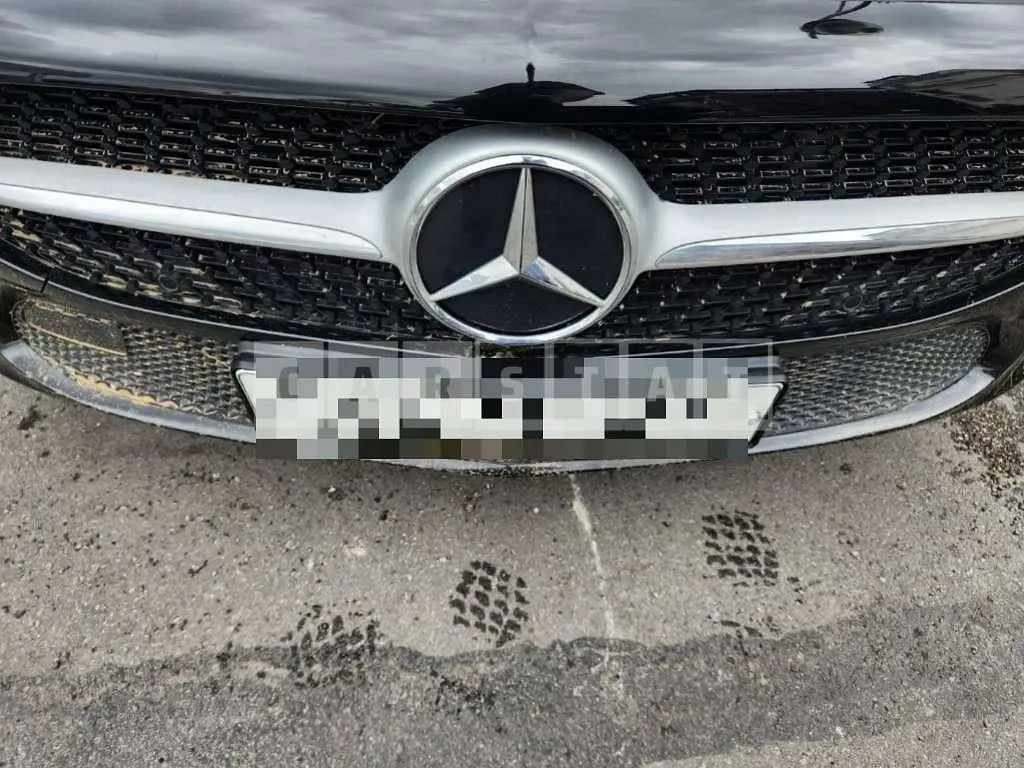 Photo 2 of 27: 2020 Mercedes-Benz A220 Sedan — Korean insurance auction