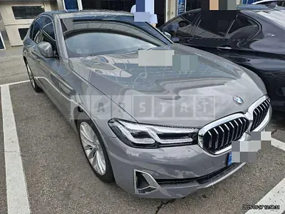 Photo 1 of 27: 2022 BMW 530i — Korean insurance auction