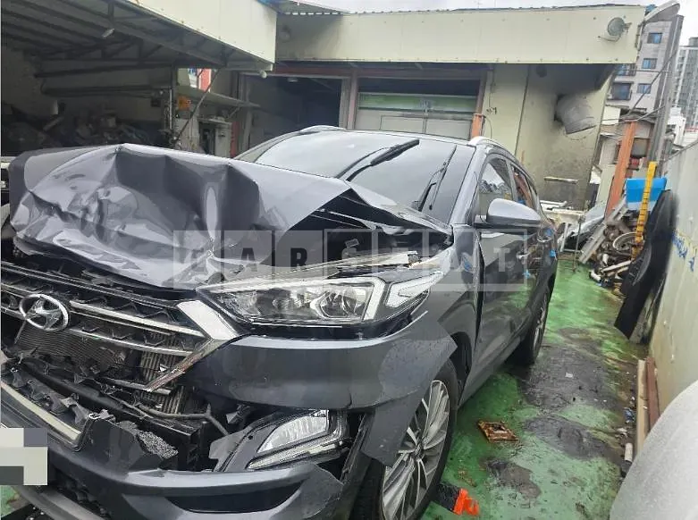 Photo 2 of 6: 2019 Hyundai Tucson TL — Korean insurance auction