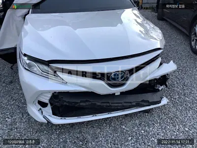 Photo 1 of 35: 2018 Toyota Camry Hybrid, VIN JTNB21HK2J3011981 — Korean insurance auction