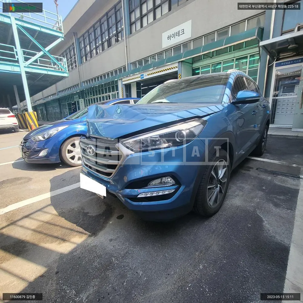 Photo 2 of 12: 2017 Hyundai Tucson, VIN KMHJ381ABJU573382 — Korean insurance auction