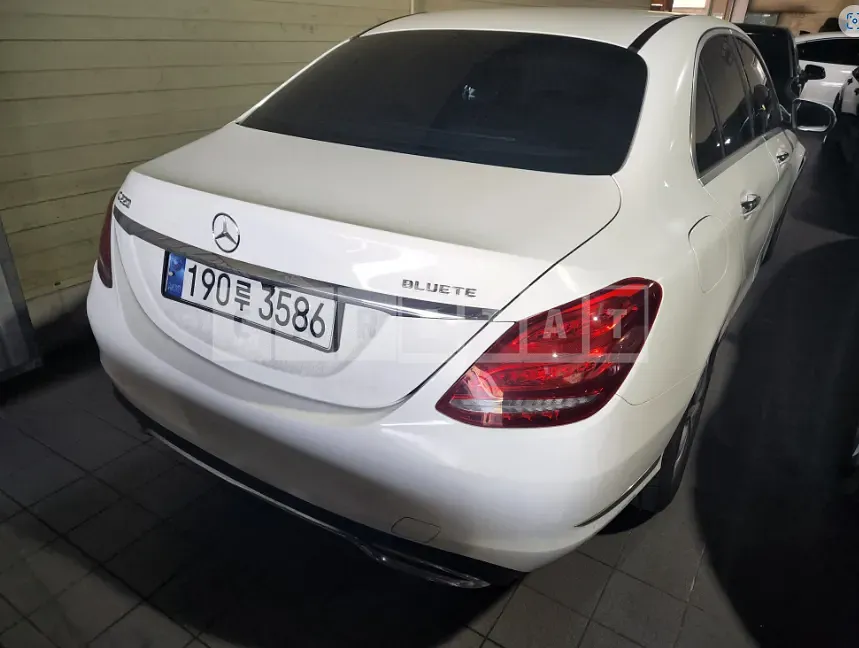 Photo 2 of 4: 2015 Mercedes-Benz C220 BlueTec — Korean insurance auction