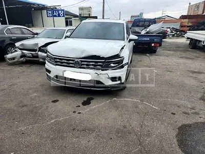 Photo 1 of 8: 2018 Volkswagen Tiguan 2.0 TDI 4MOTION, VIN WVGZZZ5NZJW947223 — Korean insurance auction