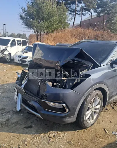 Photo 1 of 10: 2016 Hyundai Santa Fe, VIN KMHSW81UBGU594288 — Korean insurance auction