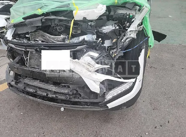 Photo 2 of 18: 2018 Hyundai Tucson, VIN KMHJ381ABJU703705 — Korean insurance auction