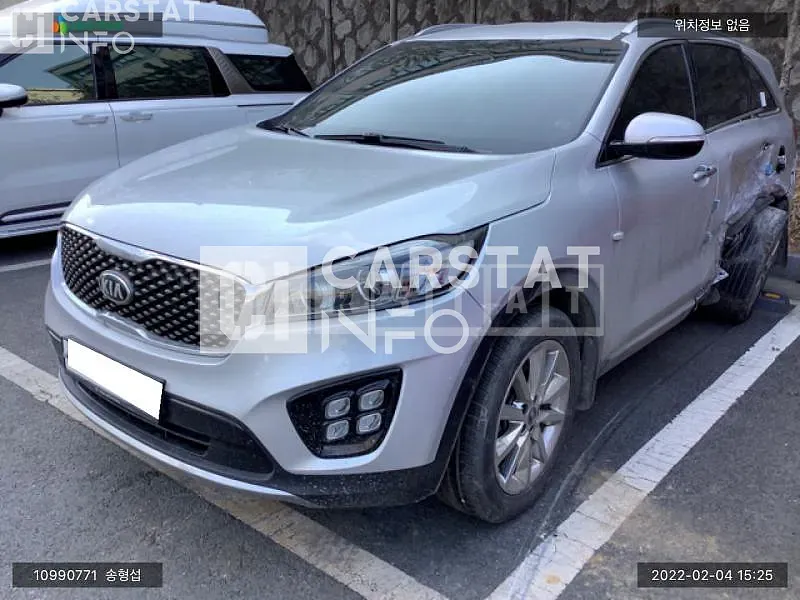 Photo 2 of 17: 2017 Kia Sorento, VIN KNAPS81ABHA337650 — Korean insurance auction