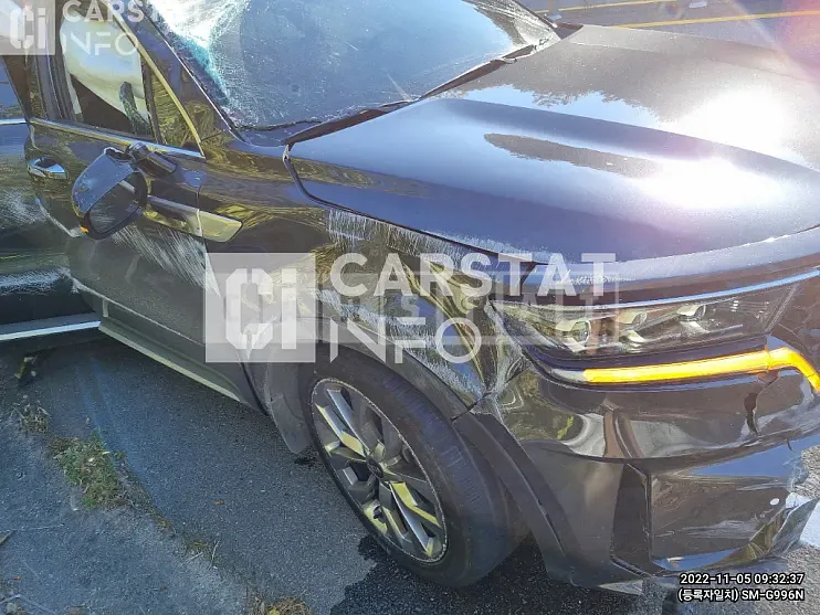 Photo 2 of 12: 2020 Kia Sorento 2.2 — Korean insurance auction