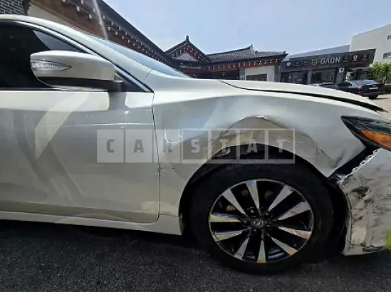 Photo 2 of 7: 2017 Nissan Altima 2.5 — Korean insurance auction